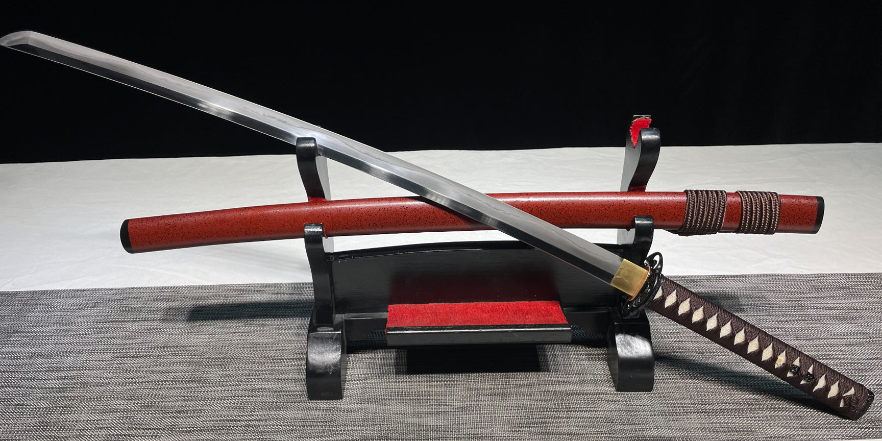 Forged in Fire: Crafting Battle-Ready Samurai Swords in Anime Swords