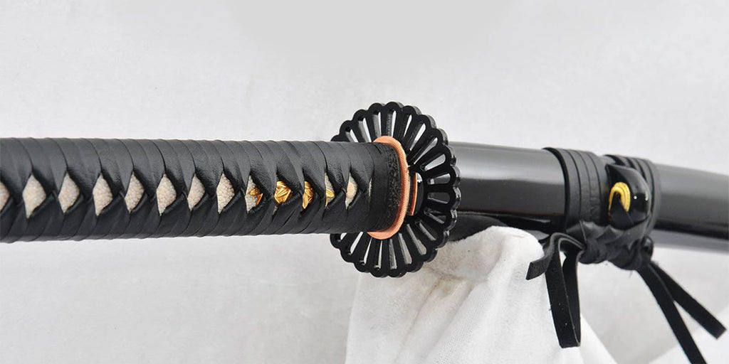 Was ist ein Nodachi? Entdecken Sie die Schönheit des legendären langen Samuraischwerts Japans
