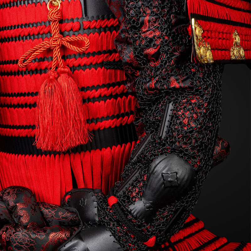 Handmade Kachi Red & Black Oda Clan Samurai Armor, Life Size Yoroi 