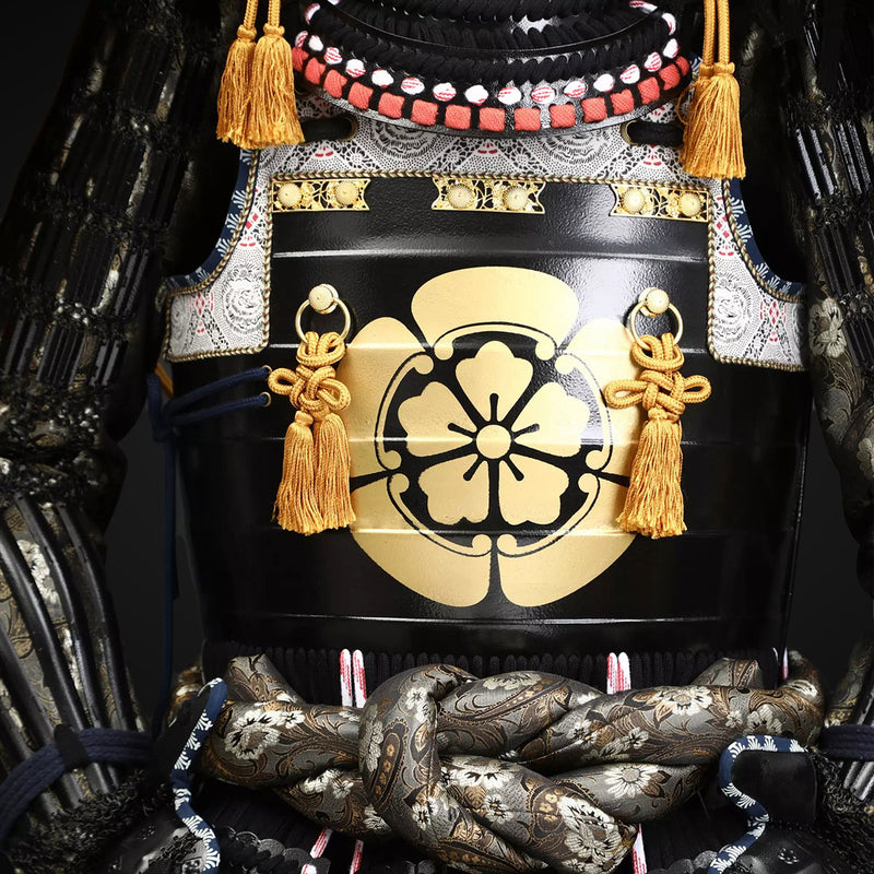 HHandmade Oda Clan Samurai Armor with Kuro Kuwagata Kabuto Helmet – Black & Brown Odoshi 