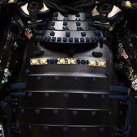 Oda Clan-inspired black samurai armor, blending tradition with an aggressive warrior aesthetic.

