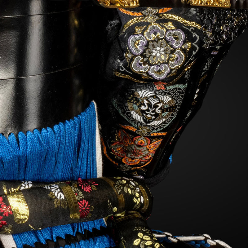 Handmade Life-Size Oda Clan Samurai Armor – Kachi Blue & Black Yoroi 