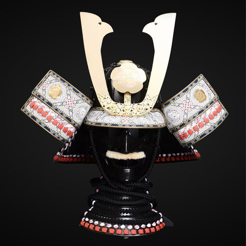 Historical Japanese battle armor, evoking the discipline of Clone Trooper armor.

