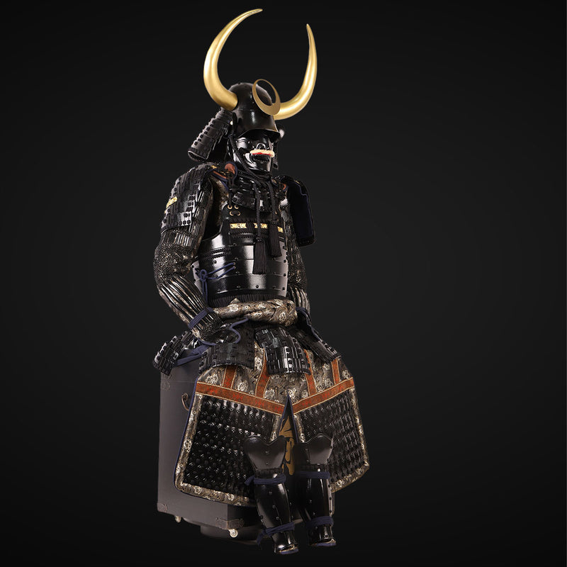Handgemachte schwarze japanische Samurai-Rüstung mit goldenem Stiergew 