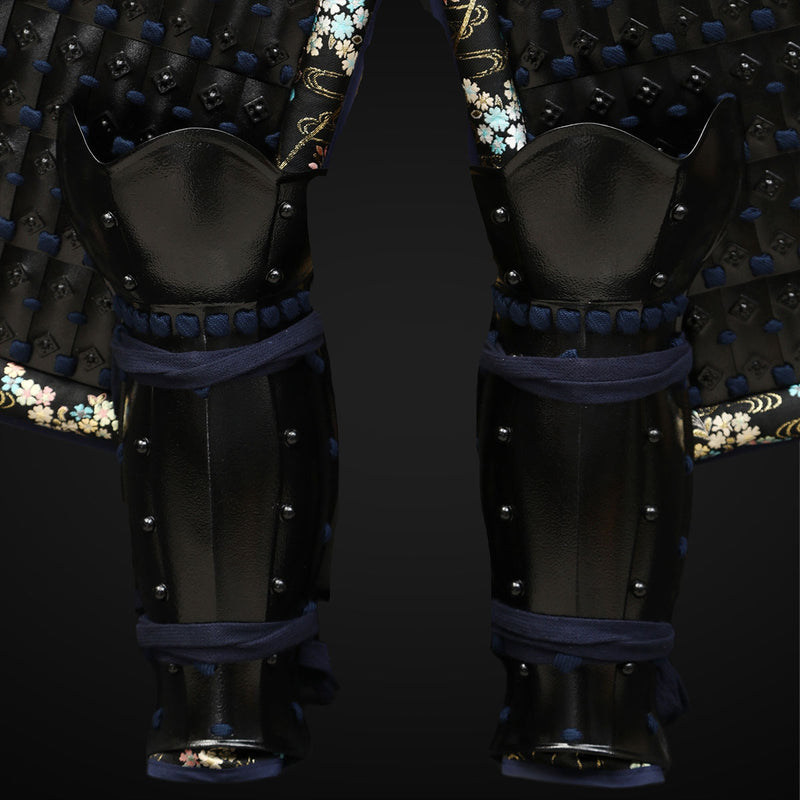 Handgemachte Yoroi, schwarze Samurai-Rüstung des Tokugawa-Clans in Leb 