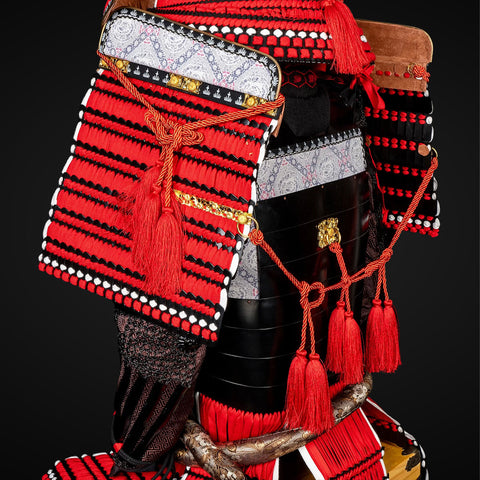 BotW armor sets, inspired by The Legend of Zelda: Breath of the Wild, with the Oda Clan armor offering a balance of elegance and defense, perfect for any adventurer.

