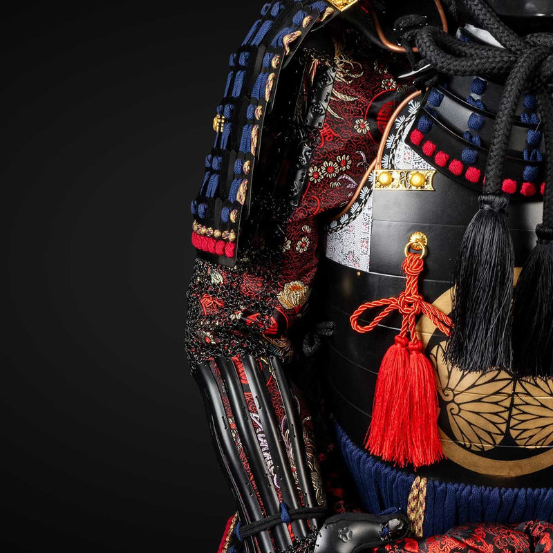 Handmade Life-Size Oda Clan Kachi Samurai Armor – Authentic Japanese Y 