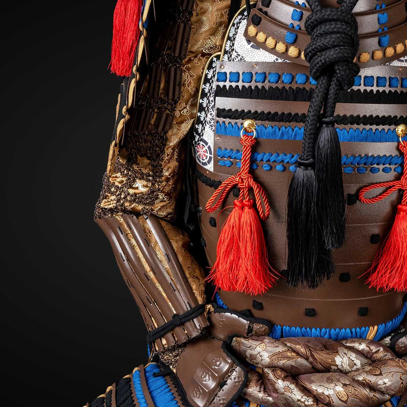 Handmade Life-Size Oda Clan Kachi Samurai Armor – Brown & Golden Yoroi 