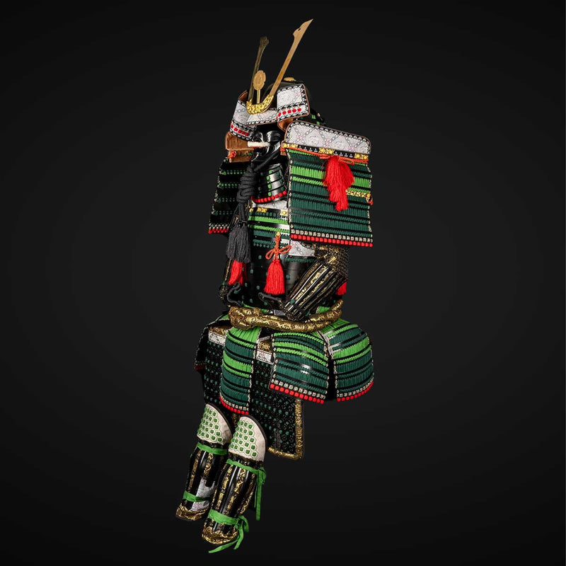 Handmade Life-Size Oda Clan Samurai Armor – Kachi Black & Green Yoroi 