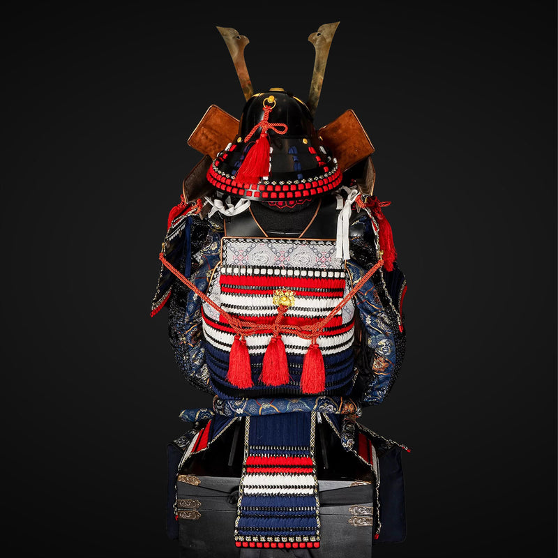 Handmade Life-Size Oda Clan Samurai Armor – Kachi Black & Red Yoroi 