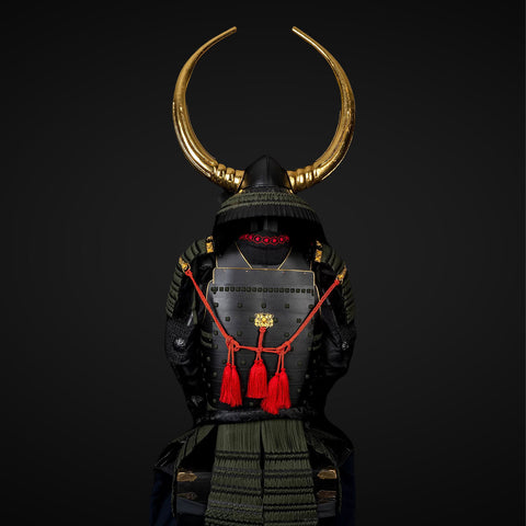 How to make wolf armor in Minecraft, with the Black Sanada Nobuyuki Samurai Armor offering a fierce and protective look, perfect for any warrior.

