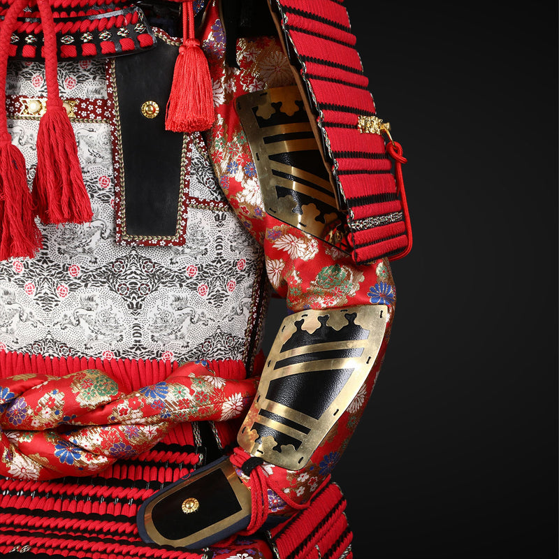 Handmade Life-Size Minamoto no Yoshitsune Samurai Armor, Yoroi with He 