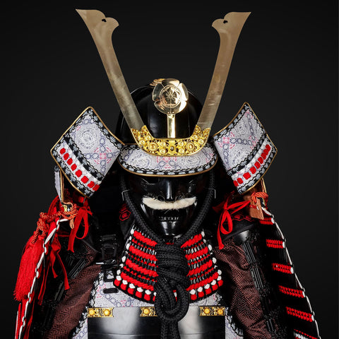 Best reforge Necron armor influence, adding futuristic upgrades and powerful enchantments to the Oda Clan armor, making it both visually striking and combat-ready.

