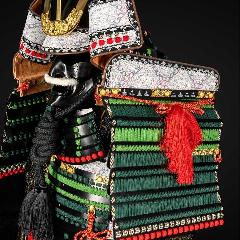 Handmade Life-Size Oda Clan Samurai Armor – Kachi Black & Green Yoroi 