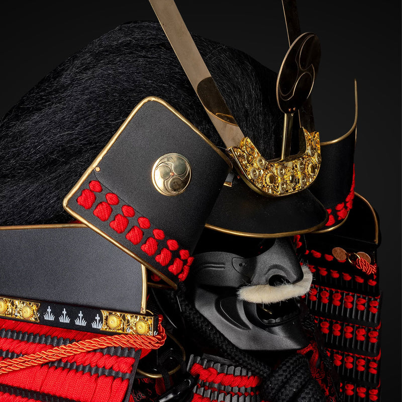 Handmade Kachi Red & Black Oda Clan Samurai Armor, Life Size Yoroi 
