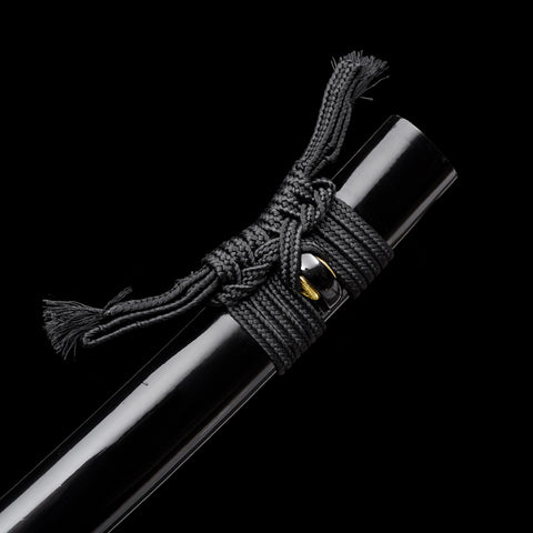 Genuine rayskin-wrapped handle with traditional ito wrapping for a secure grip

