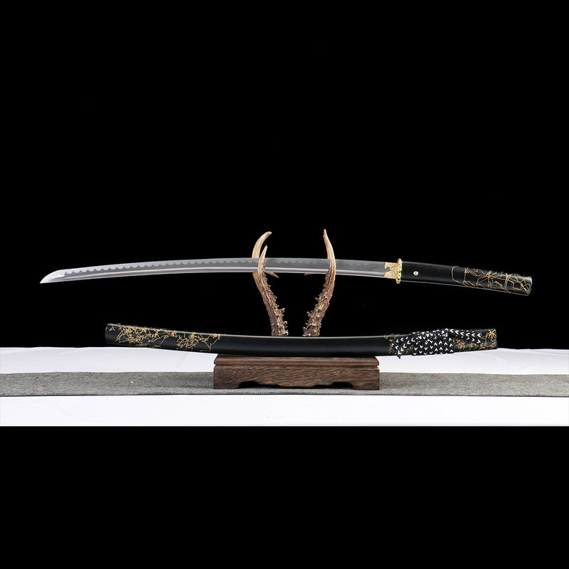 Ghost of Yotei Dark Night Gilded Katana – 1060 Hanazukuri 