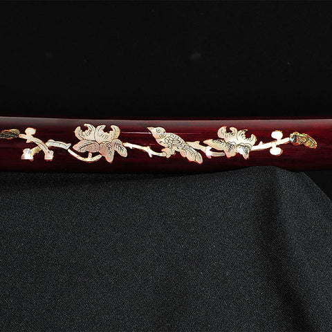 Handgeschmiedetes japanisches Samurai-Schwert Ton gehärtetes Katana mit Kozuka-Muschel Saya