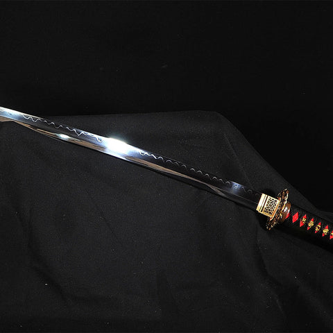 Handgeschmiedetes japanisches Samurai-Schwert Ton gehärtetes Katana mit Kozuka-Muschel Saya