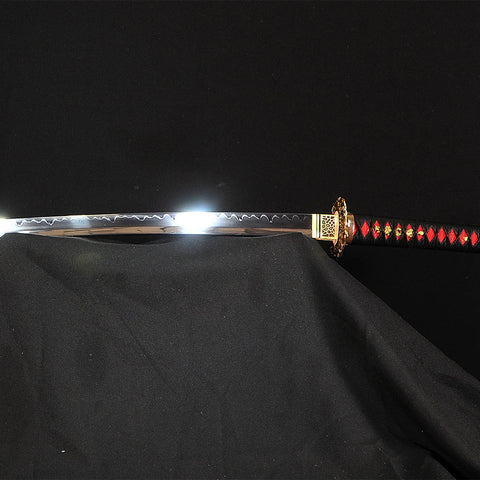 Handgeschmiedetes japanisches Samurai-Schwert Ton gehärtetes Katana mit Kozuka-Muschel Saya