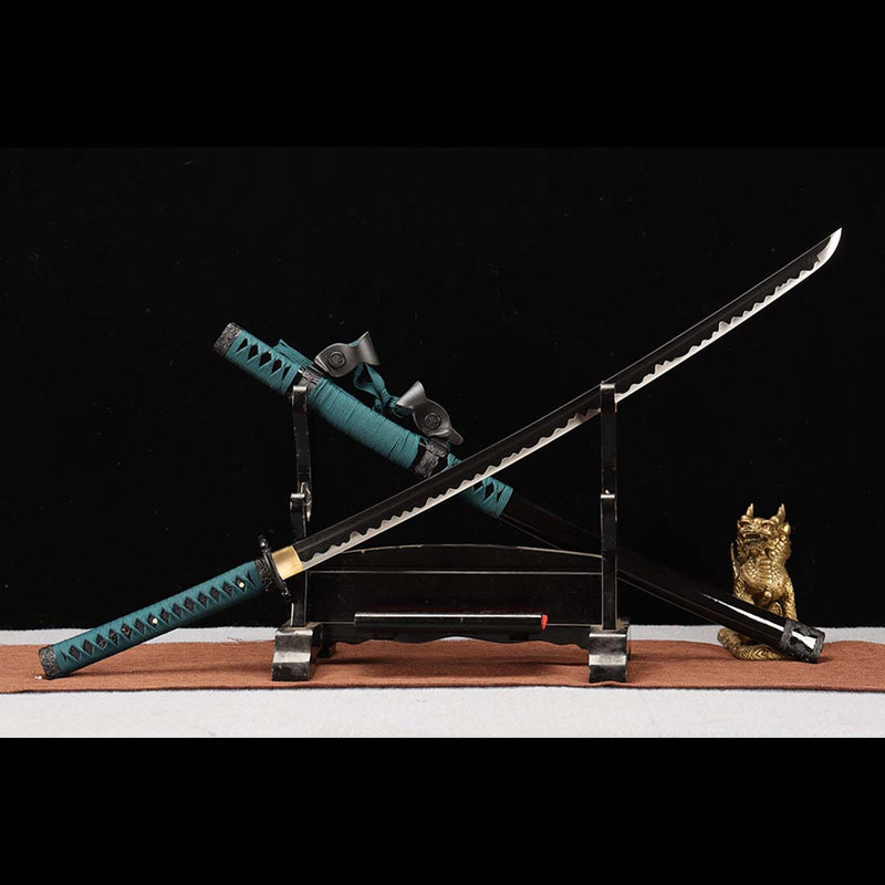Japanisches Tachi-Schwert aus 1045er Kohlenstoffstahl mit durchgehender Klinge und Drachenmuster-Zubehör 