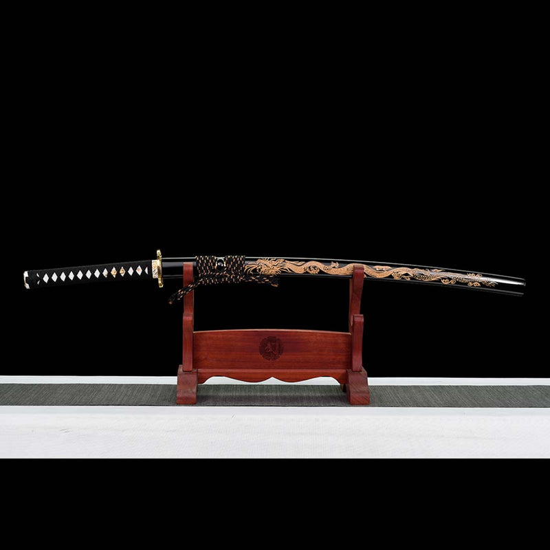 Japanisches Samurai-Katana mit gefalteter Stahlklinge und durchgehendem Erl, Saya mit Drachenmuster und Beschlag 