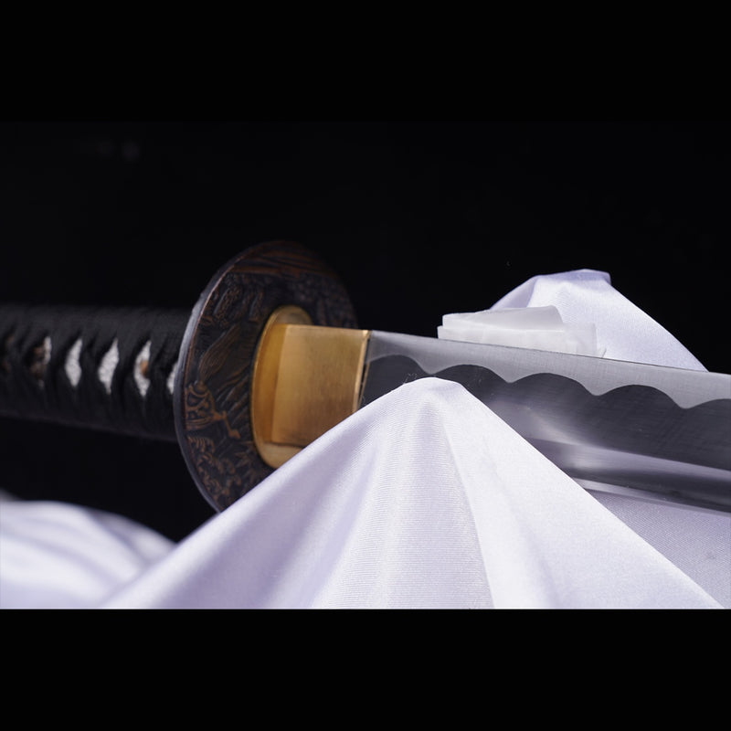 Handgeschmiedetes japanisches Samurai-Katana-Schwert, Klinge aus 1045er-Stahl, ölgehärtete Tsuba-Legierung 