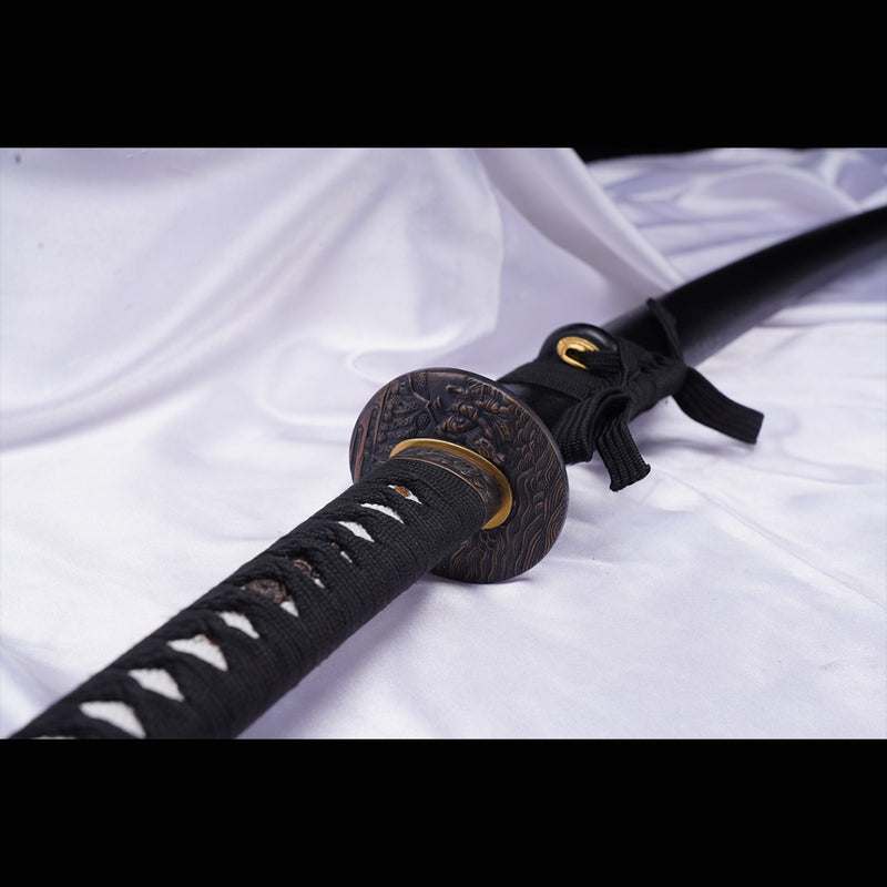 Handgeschmiedetes japanisches Samurai-Katana-Schwert, Klinge aus 1045er-Stahl, ölgehärtete Tsuba-Legierung 