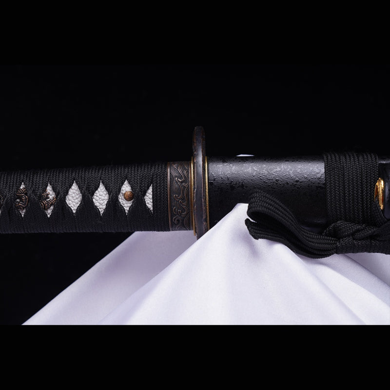 Handgeschmiedetes japanisches Samurai-Katana-Schwert, Klinge aus 1045er-Stahl, ölgehärtete Tsuba-Legierung 